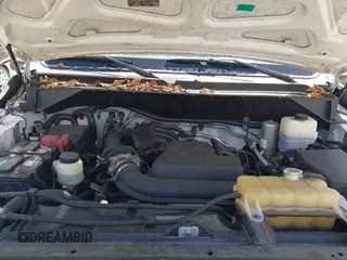 2020 Nissan NV Cargo SV z VIN 1N6BF0KM6LN800927, wystawiony jako IAAI lot #42027239 z przebiegiem 102 724 mil mil oraz . Historia ofert i sprzedaży dostępna na DreamBid. Obrazek 10.
