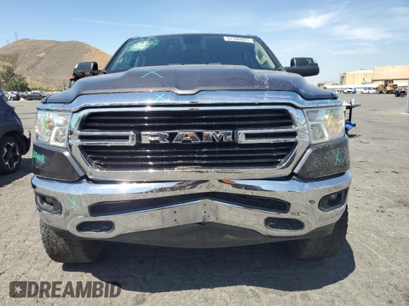 2019 Ram 1500 Big Horn z VIN 1C6RREFT7KN650890, wystawiony jako Copart lot #57596005 z przebiegiem 75 711 mil mil oraz Szkoda całkowita • Salvage title. Historia ofert i sprzedaży dostępna na DreamBid. Obrazek 5.