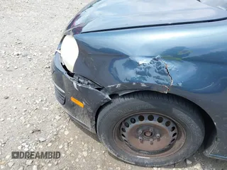 2006 Volkswagen Jetta Value Edition с VIN 3VWPF71K56M711525, выставлен на аукционе IAAI как лот 42456621 с пробегом 137 222 миль миль и . История ставок и продаж доступна на DreamBid. Изображение 6.