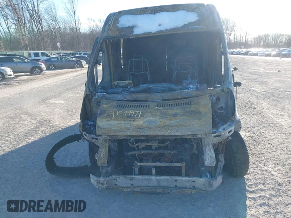 2020 Ram ProMaster Cargo with VIN 3C6URVJG5LE117155, listed as a IAAI auction lot 41299971 with Not Provided miles and . Bid and sale history available at carsss.com. Image 6.