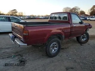 1991 Toyota Pickup DX z VIN JT4RN01P5M0011747, wystawiony jako Copart lot #42169245 z przebiegiem 204 202 mil mil oraz Szkoda całkowita • Salvage title. Historia ofert i sprzedaży dostępna na DreamBid. Obrazek 3.