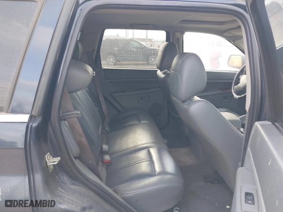 2006 Jeep Grand Cherokee Limited with VIN 1J4HS58N46C117401, listed as a IAAI auction lot 42041767 with 174,163 mi miles. Bid and sale history available at carsss.com. Image 7.