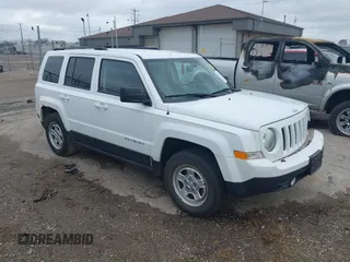 2016 Jeep Patriot Sport with VIN 1C4NJPBB9GD738411, listed as a IAAI auction lot 42129792 with 140,177 mi miles and . Bid and sale history available at carsss.com. Image 1.