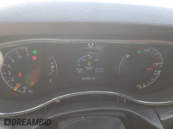 2017 Jeep Grand Cherokee Limited with VIN 1C4RJEBG5HC793379, listed as a Copart auction lot 59575685 with 207,307 mi miles and Salvage title. Bid and sale history available at DreamBid. Image 9.
