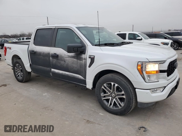 2021 Ford F-150 XL z VIN 1FTEW1CP0MFC94084, wystawiony jako Copart lot #43989965 z przebiegiem 3 151 mil mil oraz Szkoda całkowita • Salvage title. Historia ofert i sprzedaży dostępna na DreamBid. Obrazek 4.
