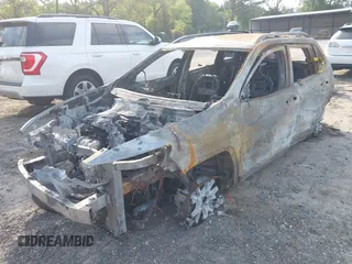 2017 Jeep Cherokee Latitude z VIN 1C4PJLCB9HD219232, wystawiony jako IAAI lot #42071956 z przebiegiem Nie podano mil oraz . Historia ofert i sprzedaży dostępna na DreamBid. Obrazek 6.