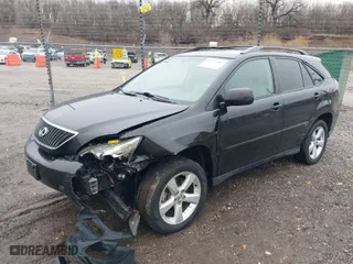 2005 Lexus RX 330 with VIN 2T2HA31U35C059328, listed as a IAAI auction lot 41733397 with 263,978 mi miles. Bid and sale history available at carsss.com. Image 2.