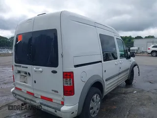 2013 Ford Transit Connect XLT z VIN NM0KS9BN4DT174168, wystawiony jako IAAI lot #42383777 z przebiegiem 370 728 mil mil oraz . Historia ofert i sprzedaży dostępna na DreamBid. Obrazek 4.