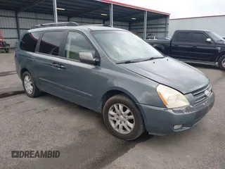 2006 Kia Sedona LX with VIN KNDMB233766015453, listed as a IAAI auction lot 41940305 with 189,319 mi miles. Bid and sale history available at carsss.com. Image 1.
