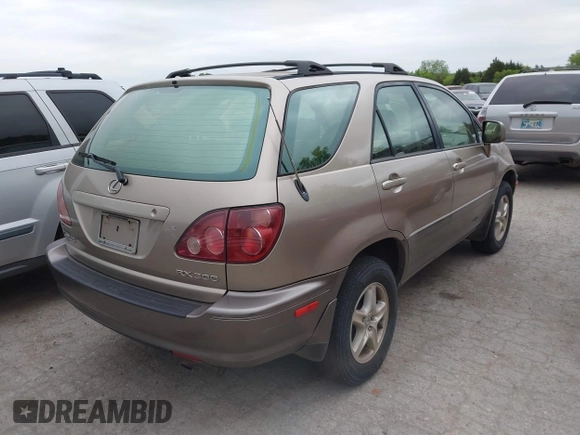 2000 Lexus RX 300 with VIN JT6HF10U5Y0134886, listed as a IAAI auction lot 42068102 with 156,237 mi miles. Bid and sale history available at carsss.com. Image 4.