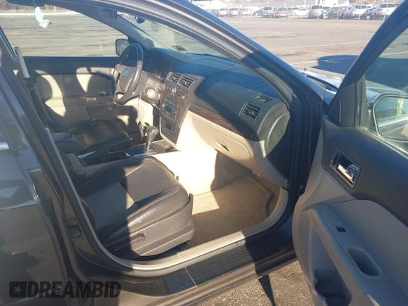 2006 Mercury Milan Premier with VIN 3MEHM081X6R611360, listed as a IAAI auction lot 40788309 with 96,900 mi miles and . Bid and sale history available at carsss.com. Image 5.