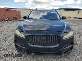 2017 Jaguar F-Pace 35t Prestige with VIN SADCK2BVXHA058011, listed as a Copart auction lot 55601595 with 166,236 mi miles and Salvage title. Bid and sale history available at DreamBid. Image 5.