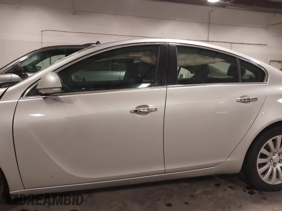2013 Buick Regal Turbo Premium 1 with VIN 2G4GS5EV7D9131086, listed as a IAAI auction lot 41531035 with 160,322 mi miles and . Bid and sale history available at DreamBid. Image 14.