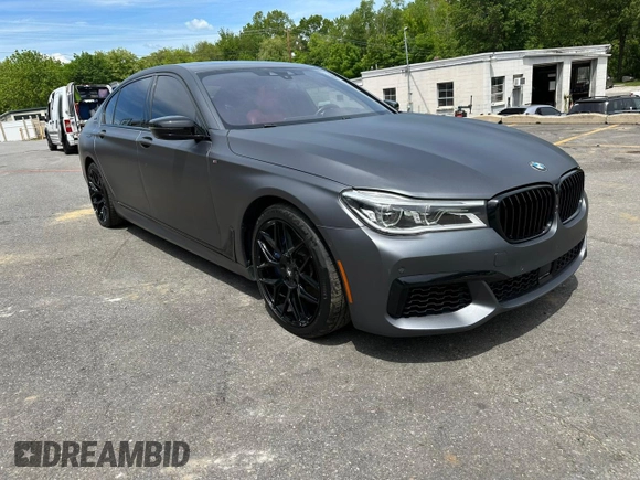 2018 BMW 7 Series M760i xDrive with VIN WBA7H6C54JG614931, listed as a Copart auction lot 59110125 with 71,953 mi miles and Clean title. Bid and sale history available at DreamBid. Image 4.