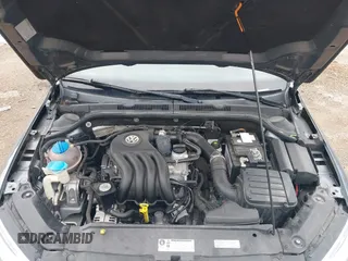 2014 Volkswagen Jetta S z VIN 3VW2K7AJ2EM313510, wystawiony jako IAAI lot #42334212 z przebiegiem 180 245 mil mil oraz . Historia ofert i sprzedaży dostępna na DreamBid. Obrazek 10.