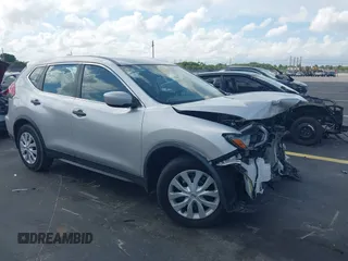 2020 Nissan Rogue SV with VIN JN8AT2MT7LW038102, listed as a IAAI auction lot 42698999 with 42,961 mi miles and . Bid and sale history available at DreamBid. Image 1.