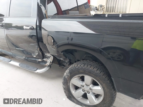 2018 Ram 1500 Big Horn with VIN 1C6RR7LT5JS343332, listed as a IAAI auction lot 41286749 with 113,031 mi miles. Bid and sale history available at carsss.com. Image 6.