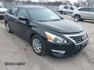 2015 Nissan Altima 2.5 S with VIN 1N4AL3AP4FN380518, listed as a IAAI auction lot 41309200 with 104,340 mi miles. Bid and sale history available at carsss.com. Image 1.