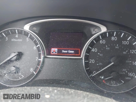2020 Nissan Pathfinder S with VIN 5N1DR2AN0LC615921, listed as a IAAI auction lot 41932744 with 124,890 mi miles. Bid and sale history available at carsss.com. Image 7.