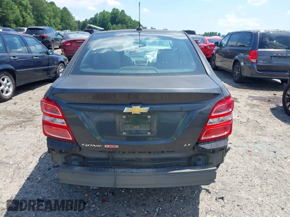 2017 Chevrolet Sonic LT z VIN 1G1JD5SB6H4154391, wystawiony jako IAAI lot #42581620 z przebiegiem 83 073 mil mil oraz . Historia ofert i sprzedaży dostępna na DreamBid. Obrazek 17.