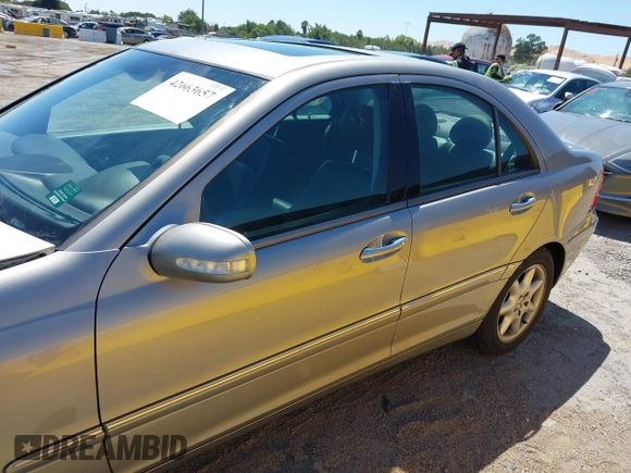 2003 Mercedes-Benz C 240 with VIN WDBRF61J33A508153, listed as a IAAI auction lot 42663657 with 86,573 mi miles and . Bid and sale history available at DreamBid. Image 14.