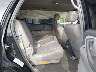 2006 Toyota Sequoia SR5 with VIN 5TDZT34A16S279192, listed as a IAAI auction lot 41758196 with 119,121 mi miles. Bid and sale history available at carsss.com. Image 8.