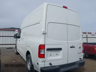 2021 Nissan NV Cargo SV z VIN 1N6BF0LY8MN809146, wystawiony jako IAAI lot #42005532 z przebiegiem 31 869 mil mil oraz . Historia ofert i sprzedaży dostępna na DreamBid. Obrazek 3.