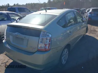 2006 Toyota Prius z VIN JTDKB20U863179722, wystawiony jako IAAI lot #42055785 z przebiegiem Nie podano mil oraz . Historia ofert i sprzedaży dostępna na DreamBid. Obrazek 4.