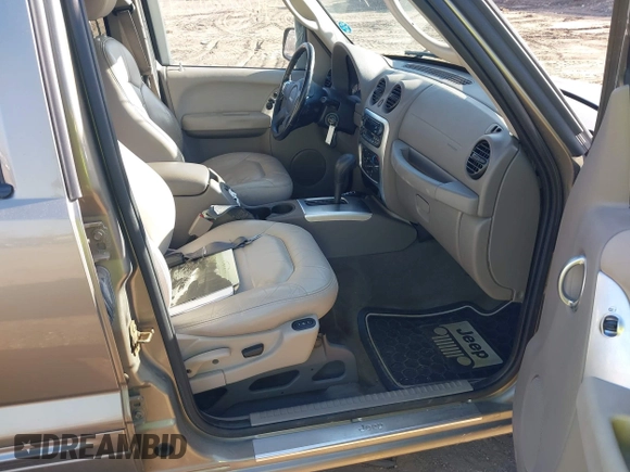 2004 Jeep Liberty Limited with VIN 1J4GL58K14W241524, listed as a IAAI auction lot 41822169 with 136,090 mi miles. Bid and sale history available at carsss.com. Image 5.