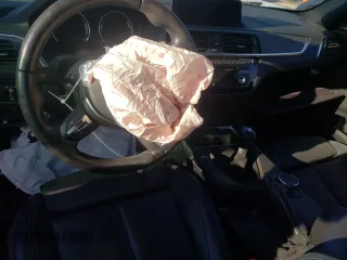 2018 BMW M2 z VIN WBS1J5C54JVA12691, wystawiony jako Copart lot #72809382 z przebiegiem Nie podano mil oraz . Historia ofert i sprzedaży dostępna na DreamBid. Obrazek 8.