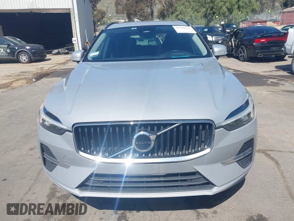 2022 Volvo XC60 Momentum with VIN YV4L12RK2N1052643, listed as a IAAI auction lot 41960135 with 64,280 mi miles. Bid and sale history available at carsss.com. Image 6.