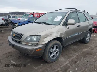 1999 Lexus RX 300 Luxury SUV with VIN JT6HF10U8X0027961, listed as a IAAI auction lot 41541961 with 246,095 mi miles. Bid and sale history available at carsss.com. Image 2.