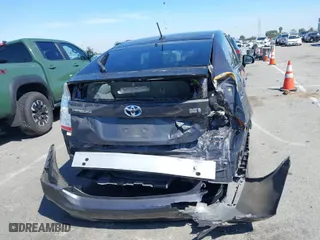 2011 Toyota Prius I with VIN JTDKN3DUXB0286208, listed as a IAAI auction lot 41858933 with 190,127 mi miles. Bid and sale history available at carsss.com. Image 16.
