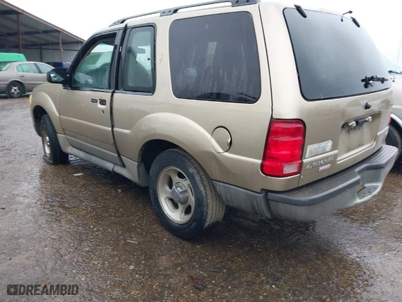 2002 Ford Explorer Sport Value with VIN 1FMYU60E12UD50864, listed as a IAAI auction lot 41546477 with 285,667 mi miles. Bid and sale history available at carsss.com. Image 3.
