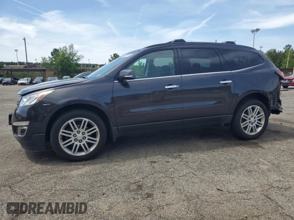 2015 Chevrolet Traverse LT z VIN 1GNKRGKD4FJ117534, wystawiony jako Copart lot #56562735 z przebiegiem Nie podano mil oraz Szkoda całkowita • Salvage title. Historia ofert i sprzedaży dostępna na DreamBid. Obrazek 1.