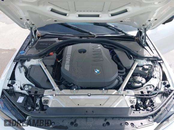 2025 BMW 4 Series M440i с VIN WBA73DA08SCT12903, выставлен на аукционе IAAI как лот 42461458 с пробегом Не указан миль и . История ставок и продаж доступна на DreamBid. Изображение 10.