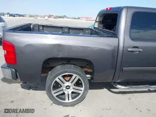 2011 Chevrolet Silverado 1500 LS with VIN 3GCPCREA2BG299534, listed as a IAAI auction lot 40703559 with 148,717 mi miles. Bid and sale history available at carsss.com. Image 17.