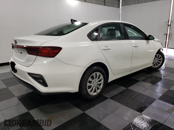 2021 Kia Forte FE with VIN 3KPF24AD4ME402727, listed as a Copart auction lot 58994105 with 89,285 mi miles and Clean title. Bid and sale history available at DreamBid. Image 3.