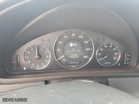 2003 Mercedes-Benz CLK-Class 5.0L with VIN WDBTJ75J03F030622, listed as a Copart auction lot 43467395 with 199,040 mi miles and Clean Title. Bid and sale history available at carsss.com. Image 9.