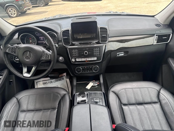 2017 Mercedes-Benz GLS 450 z VIN 4JGDF6EE6HA746672, wystawiony jako IAAI lot #42662088 z przebiegiem 136 953 mil mil oraz . Historia ofert i sprzedaży dostępna na DreamBid. Obrazek 6.