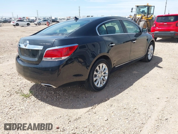 2013 Buick LaCrosse Premium 1 z VIN 1G4GF5E34DF264852, wystawiony jako IAAI lot #42272513 z przebiegiem 125 382 mil mil oraz . Historia ofert i sprzedaży dostępna na DreamBid. Obrazek 4.