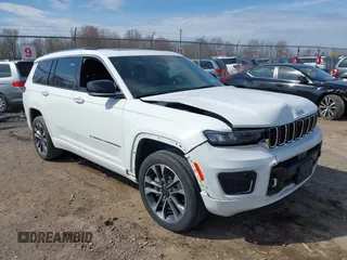 2021 Jeep Grand Cherokee Overland z VIN 1C4RJKDG6M8116172, wystawiony jako IAAI lot #42069375 z przebiegiem 41 902 mil mil oraz . Historia ofert i sprzedaży dostępna na DreamBid. Obrazek 1.
