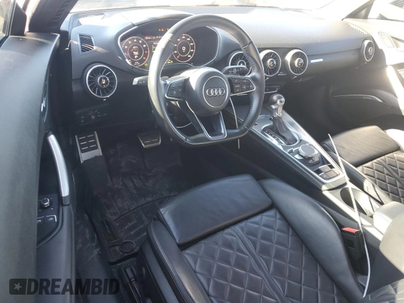 2017 Audi TT Roadster z VIN TRUT5CFV5H1006018, wystawiony jako Copart lot #88120195 z przebiegiem 30 152 mil mil oraz Szkoda całkowita • Salvage title. Historia ofert i sprzedaży dostępna na DreamBid. Obrazek 8.
