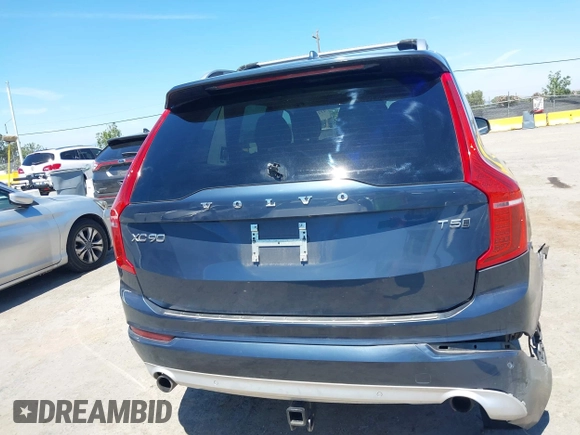 2019 Volvo XC90 Momentum z VIN YV4102PK6K1472009, wystawiony jako IAAI lot #42217997 z przebiegiem 38 626 mil mil oraz . Historia ofert i sprzedaży dostępna na DreamBid. Obrazek 17.