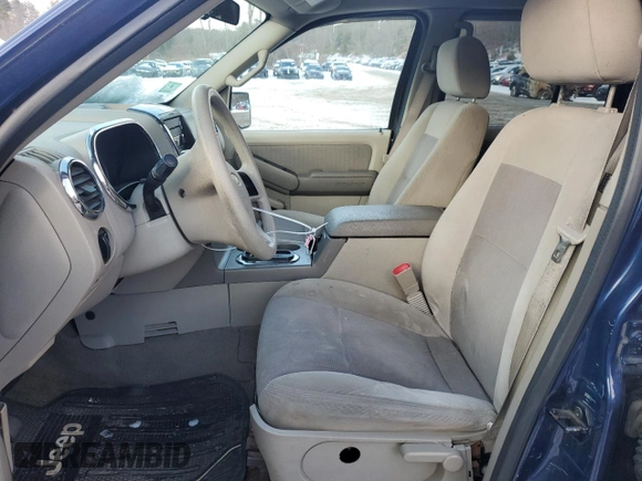 2007 Ford Explorer XLT with VIN 1FMEU73827UB53532, listed as a Copart auction lot 42154955 with 146,050 mi miles and Clean Title. Bid and sale history available at carsss.com. Image 7.