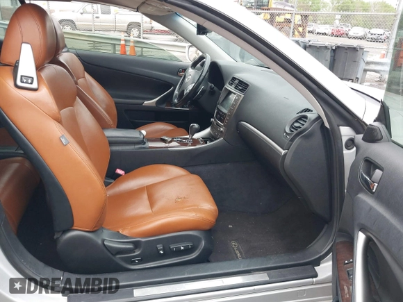 2011 Lexus IS 250 C with VIN JTHFF2C2XB2520729, listed as a IAAI auction lot 41952483 with 226,665 mi miles and . Bid and sale history available at DreamBid. Image 5.
