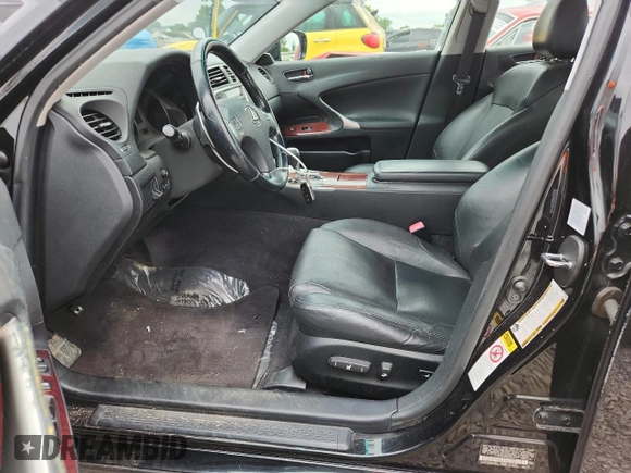 2008 Lexus IS 250 with VIN JTHCK262882023813, listed as a Copart auction lot 64862525 with 212,075 mi miles and Clean title. Bid and sale history available at DreamBid. Image 7.