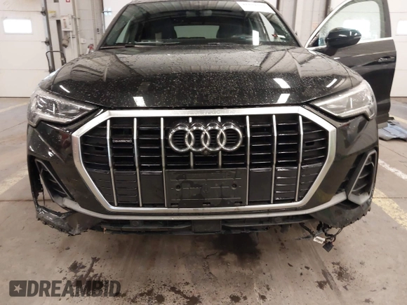 2021 Audi Q3 S line Premium Plus with VIN WA1EECF37M1071376, listed as a IAAI auction lot 41594102 with 22,564 mi miles. Bid and sale history available at carsss.com. Image 6.
