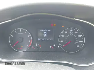 2016 Kia Cadenza Premium with VIN KNALN4D77G5218198, listed as a IAAI auction lot 40381356 with 77,116 mi miles. Bid and sale history available at carsss.com. Image 7.