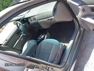 2005 Ford Taurus SE с VIN 1FAHP53205A262987, выставлен на аукционе IAAI как лот 42580079 с пробегом 104 996 миль миль и . История ставок и продаж доступна на DreamBid. Изображение 5.